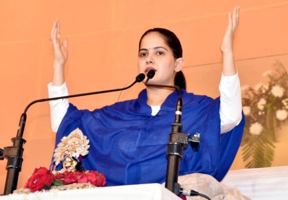 जमशेदपुर में जया किशोरी की वाणी से गूंजा पंडाल, नानी बाई की कथा सुन भावविभोर हुए श्रद्धालु