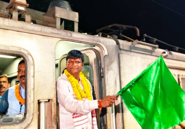 Inauguration of Dhanbad Lokmanya Tilak Terminus Express at Dhanbad railway station